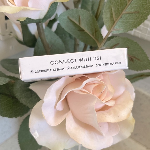 GIVE THEM LALA barbados bronzer - Picture 4 of 6